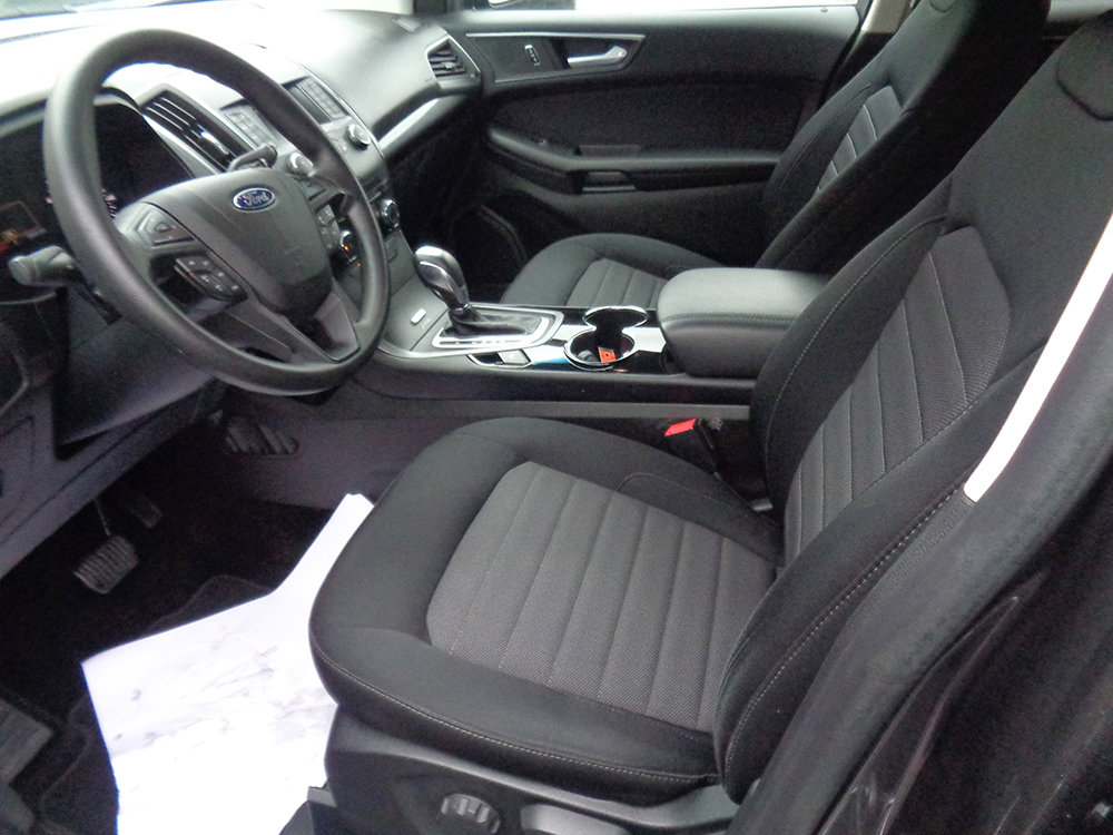 Used 2017 Ford Edge SE AWD/4WD image 14