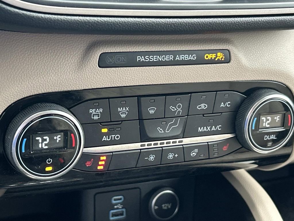 Used 2021 Ford Escape SEL w/ Technology Package image 32