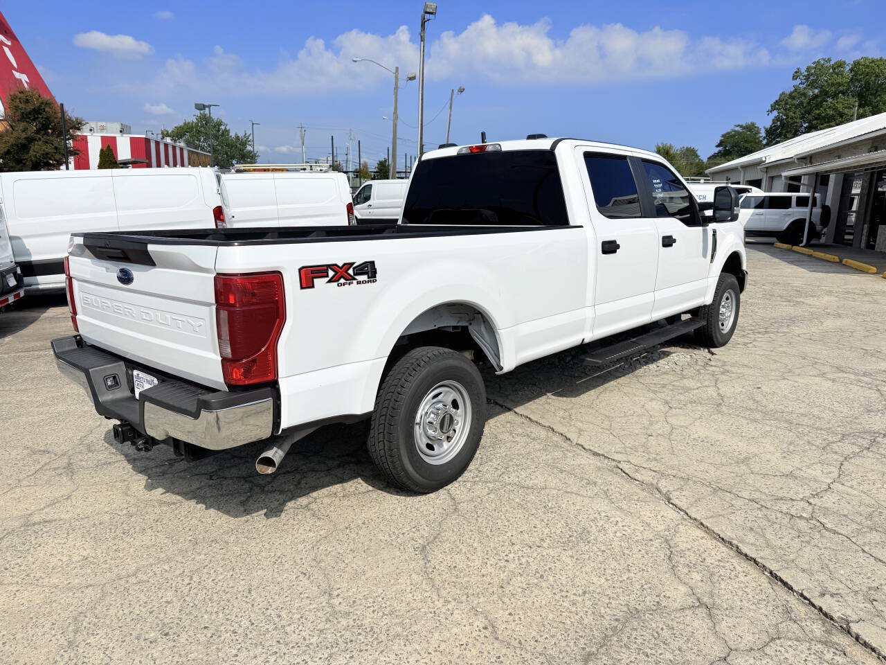 Used 2022 Ford F250 XL w/ Power Equipment Group AWD/4WD image 3