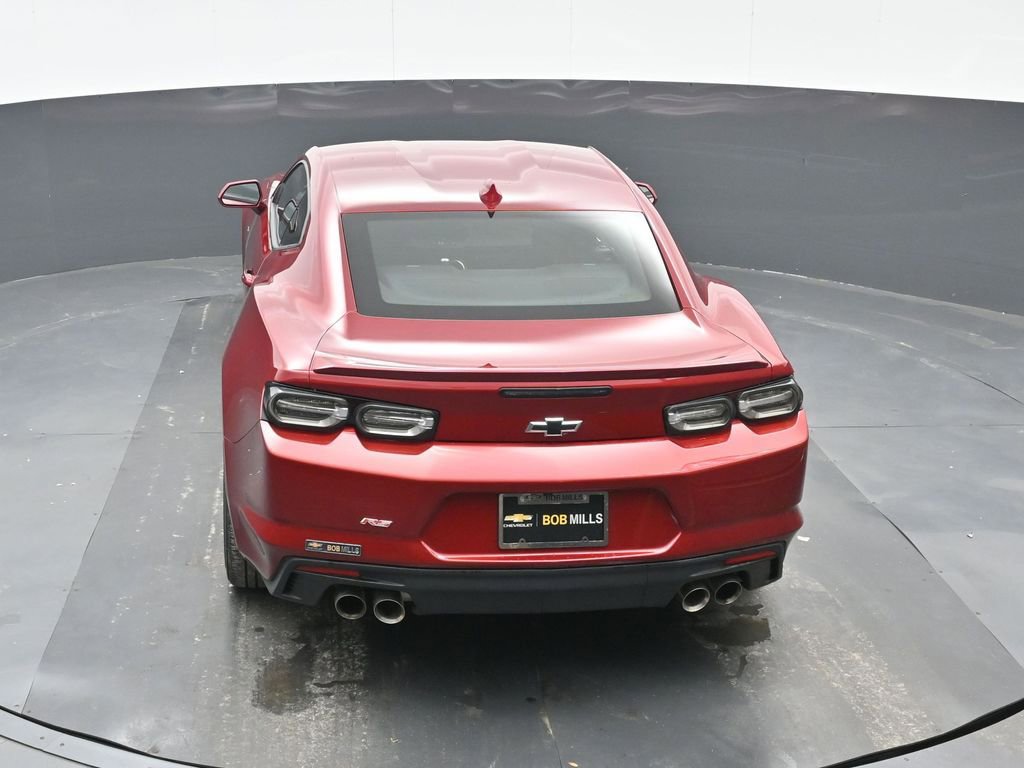 Used 2021 Chevrolet Camaro LT RWD image 27