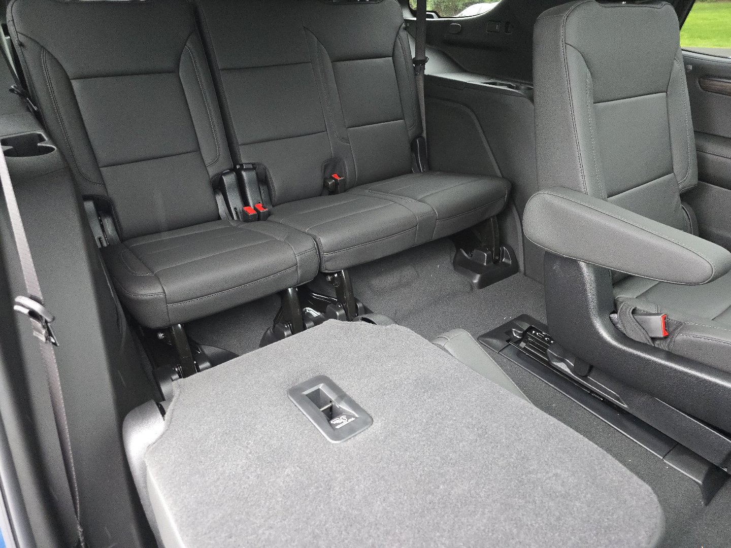 New 2026 Chevrolet Tahoe LT w/ Comfort Package AWD/4WD image 15