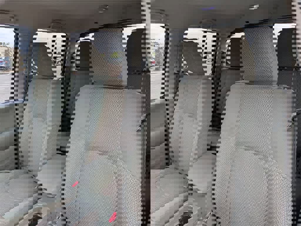 Used 2015 Nissan Frontier SV w/ SV Value Truck Package image 7