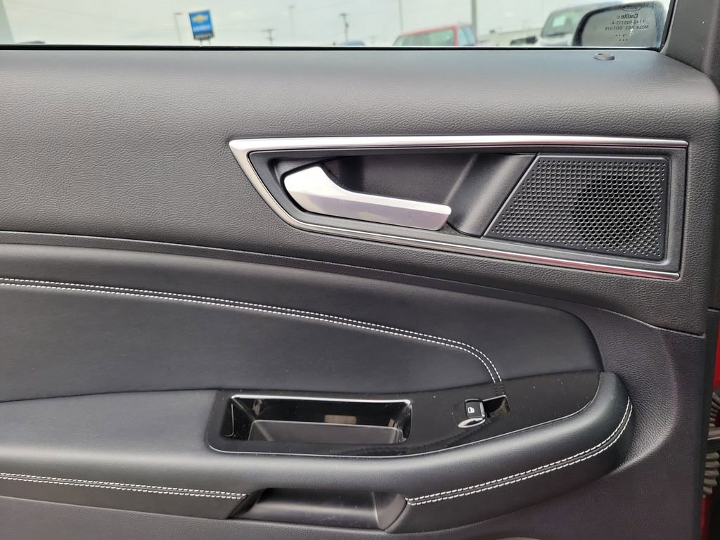Certified 2020 Ford Edge Titanium image 14