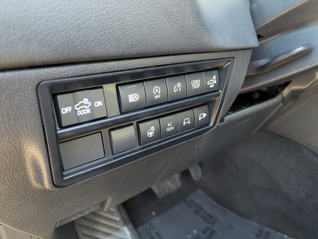 Used 2023 Toyota Tundra Limited image 14