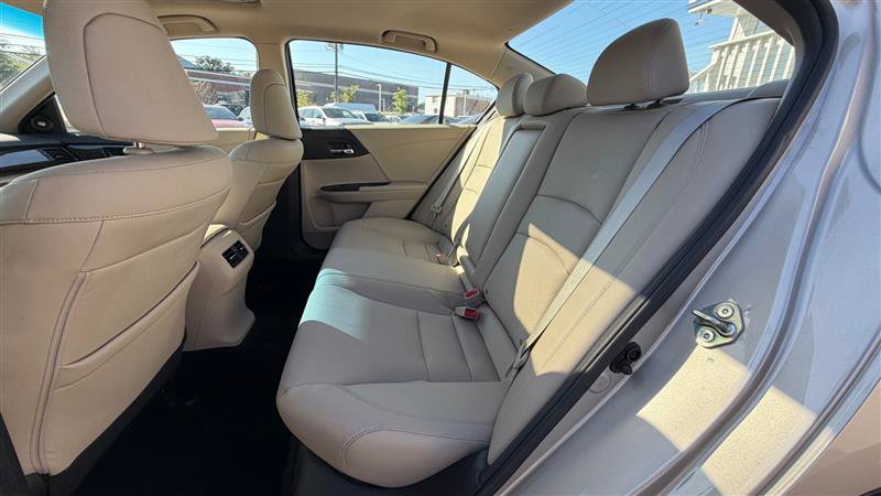 Used 2017 Honda Accord EX-L image 44