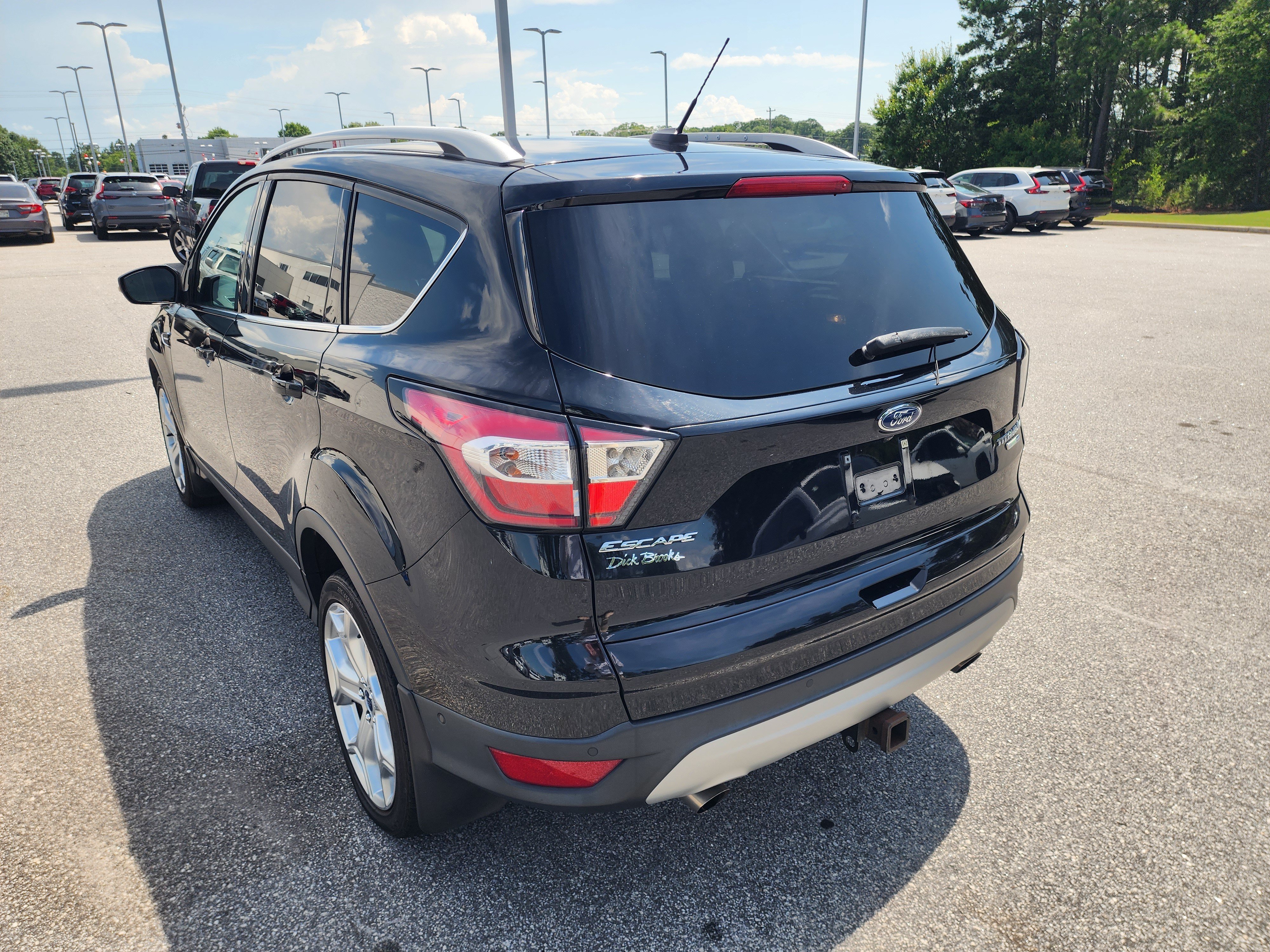 Used 2017 Ford Escape Titanium w/ Equipment Group 301A AWD/4WD image 6
