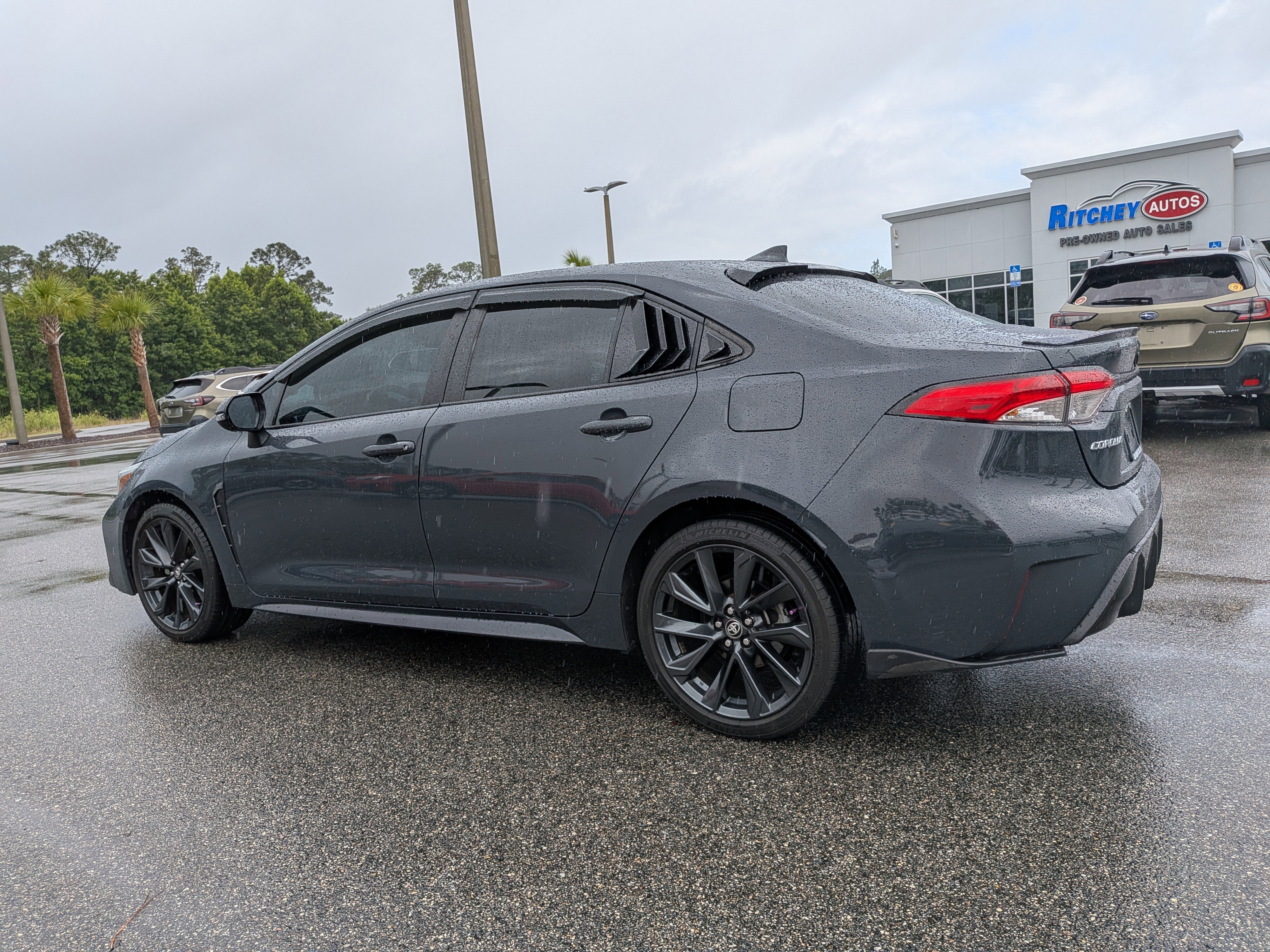 Used 2024 Toyota Corolla SE FWD image 6