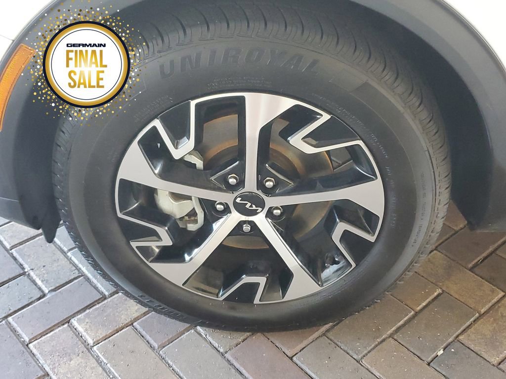 Used 2023 Kia Sportage EX image 10