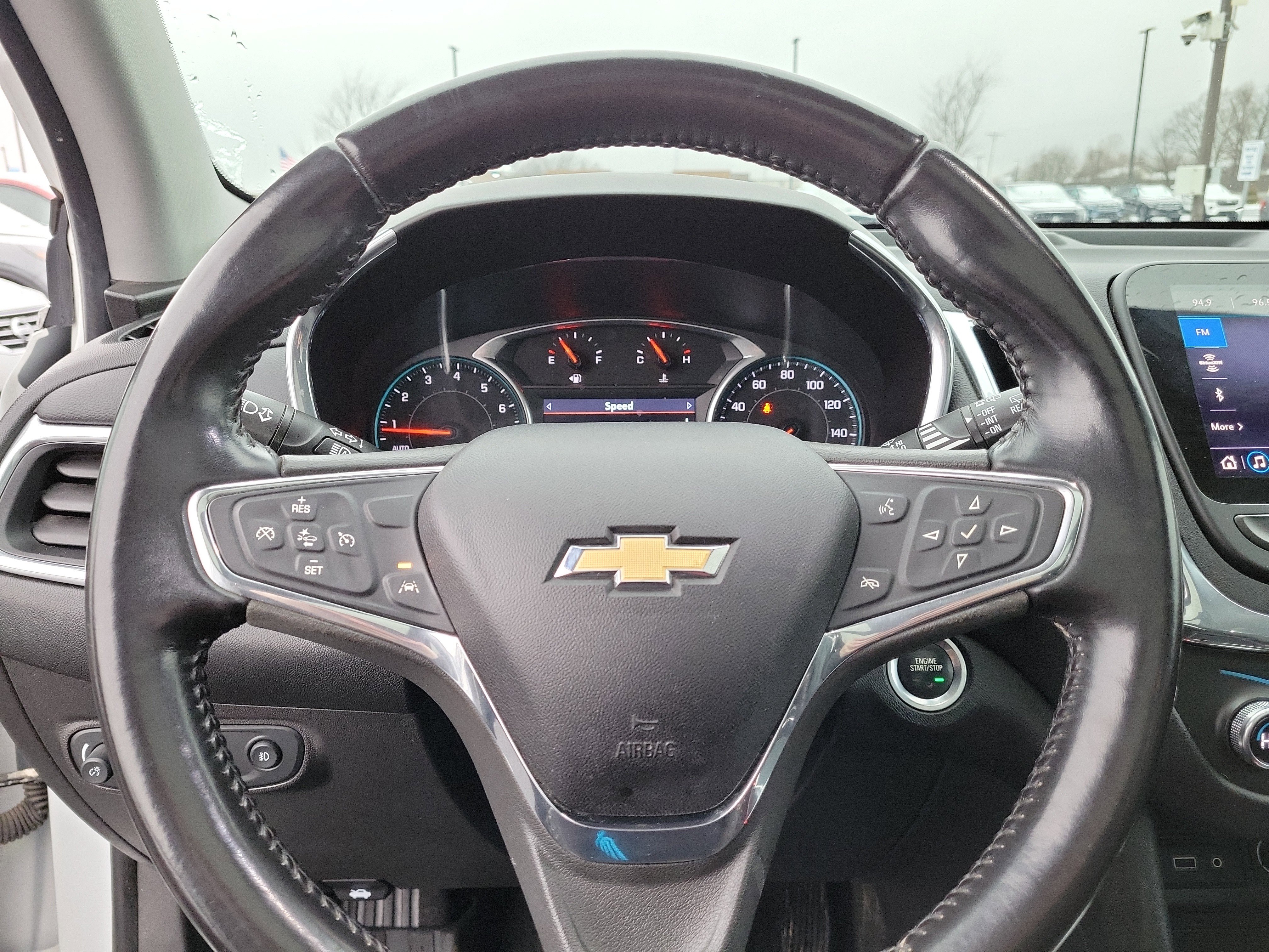 Used 2020 Chevrolet Equinox LT w/ Sport Edition image 25