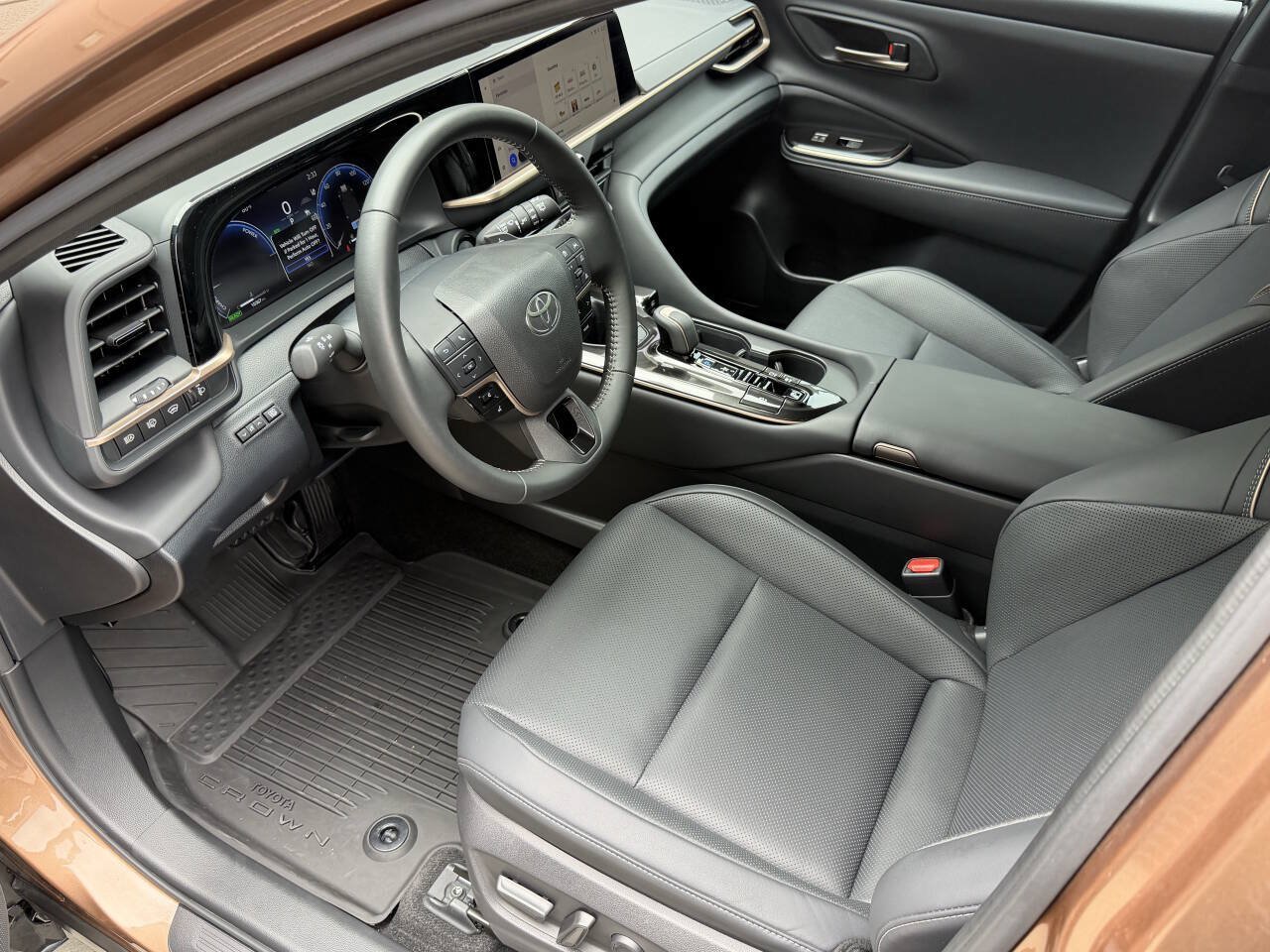 Used 2025 Toyota Crown Signia AWD/4WD image 14