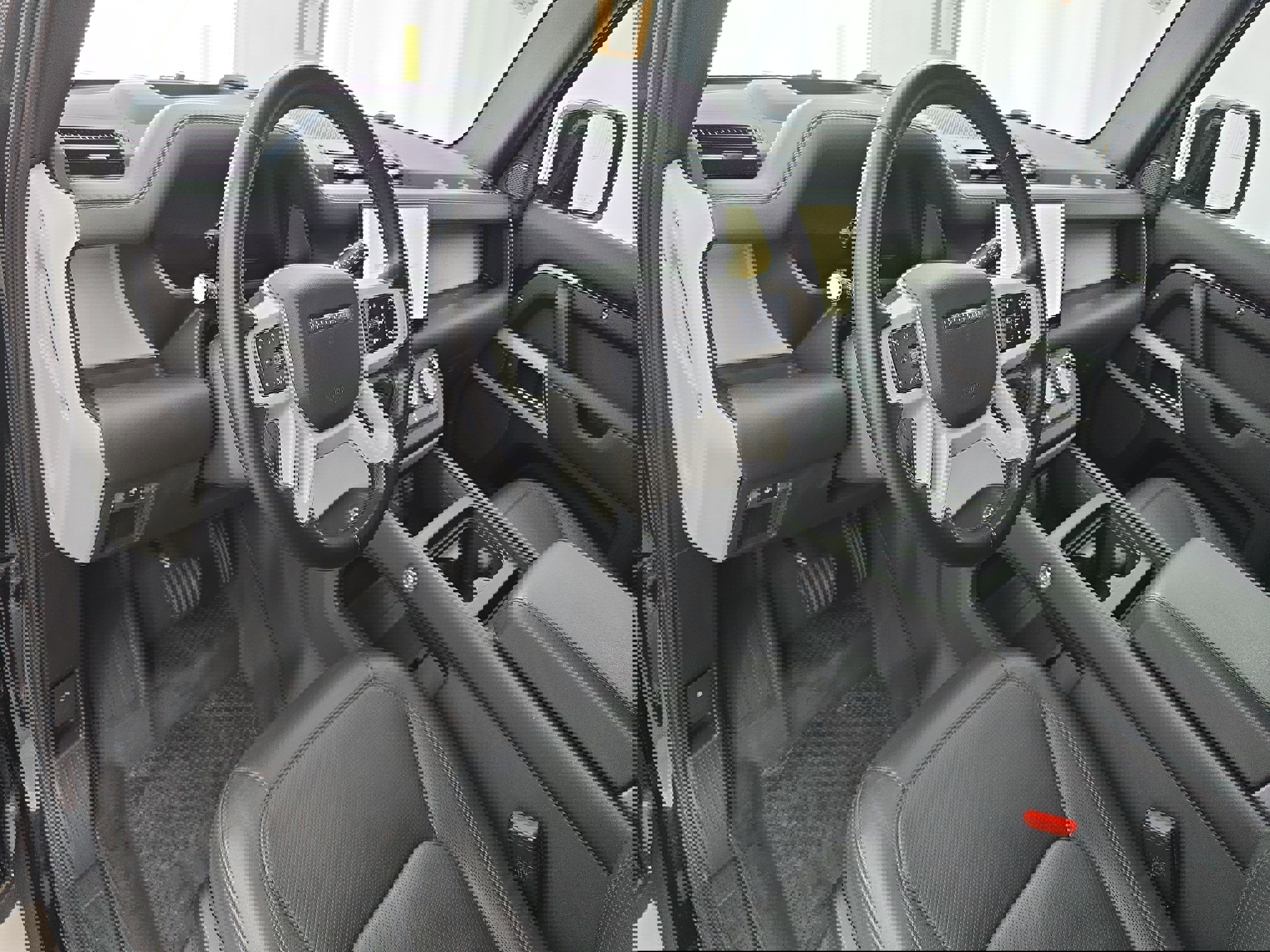 Certified 2024 Land Rover Defender 110 SE image 15