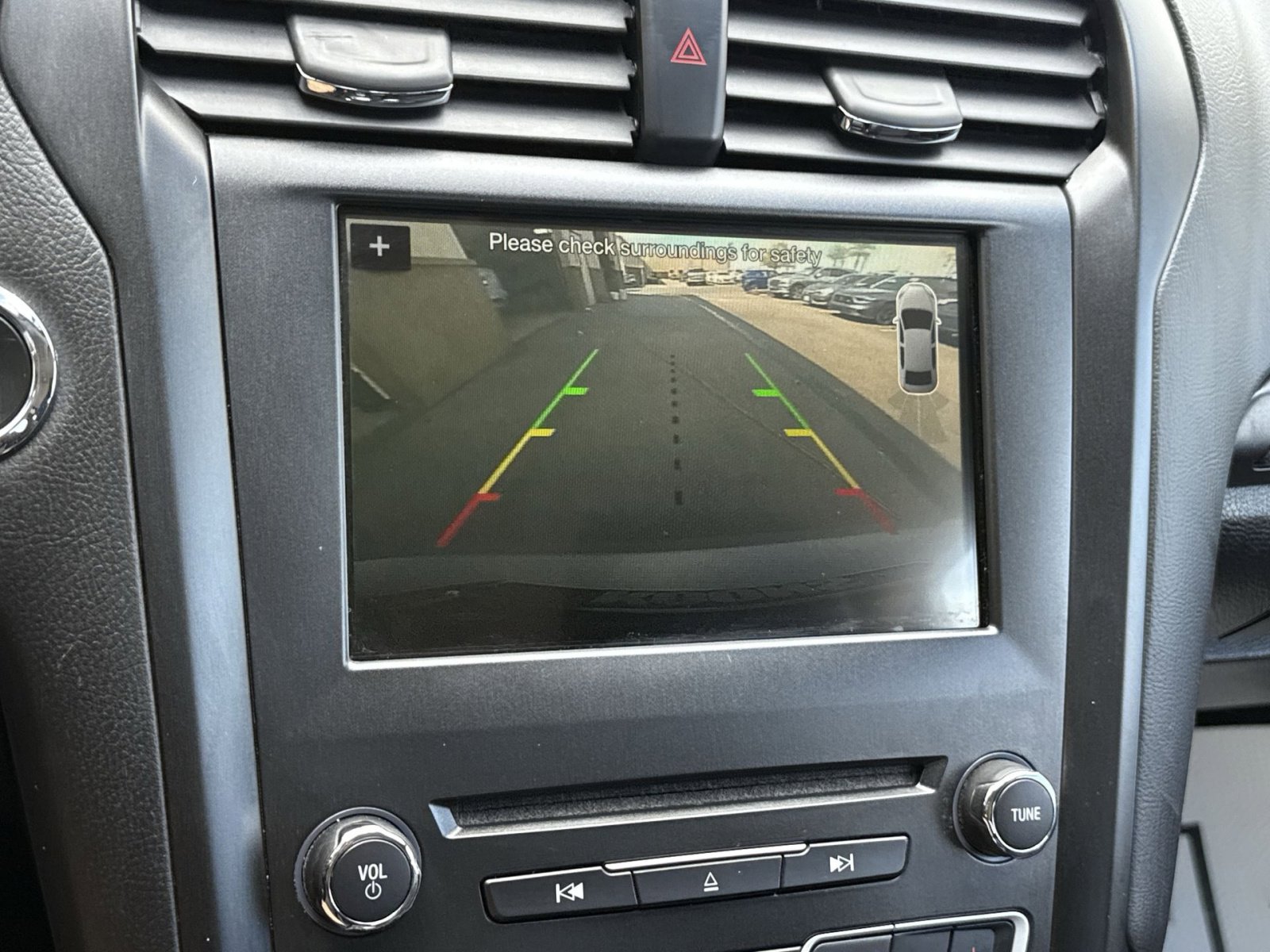 Used 2018 Ford Fusion SE w/ Equipment Group 601A image 19