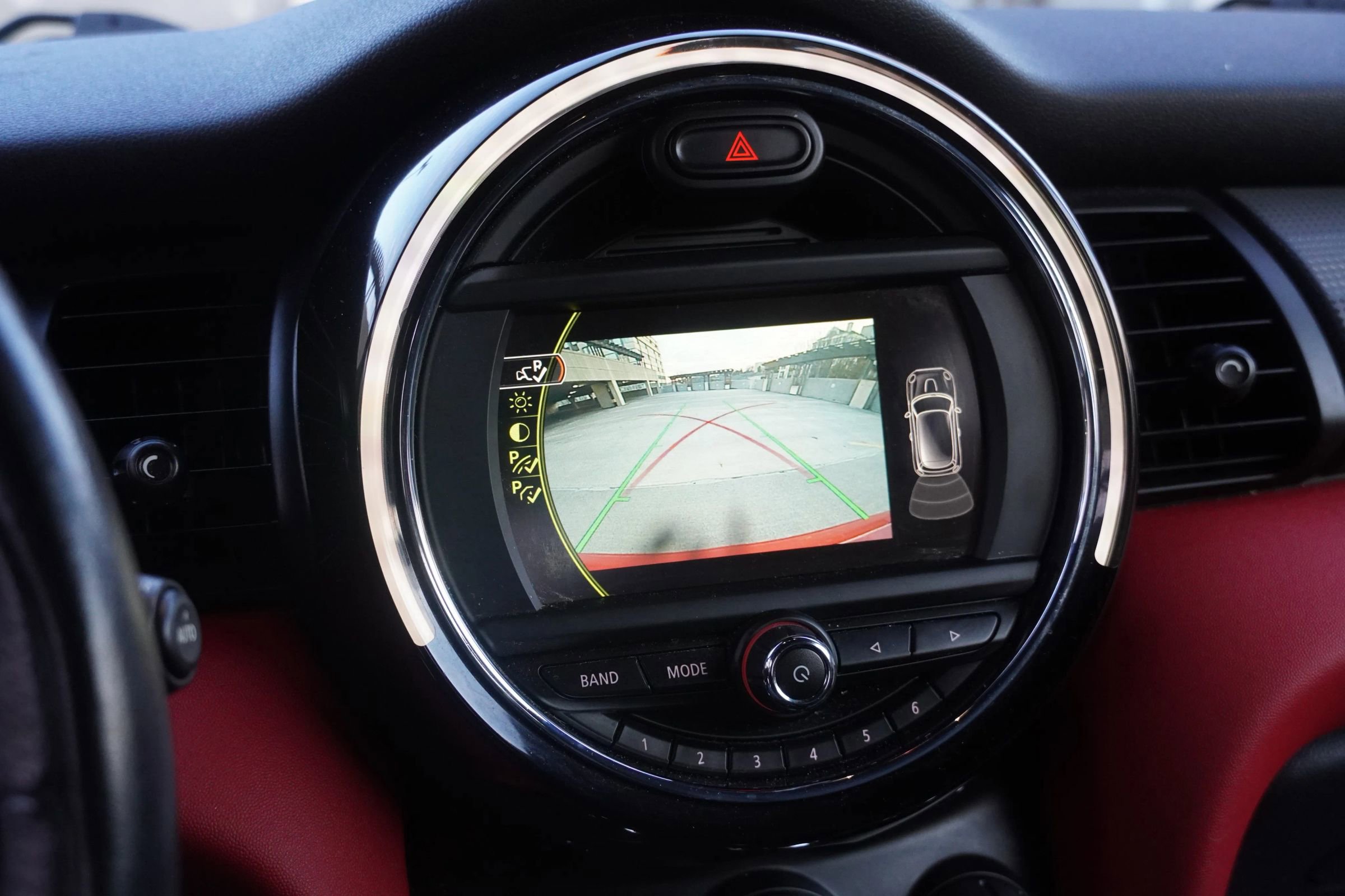 Used 2015 MINI Cooper 2-Door Hardtop image 20