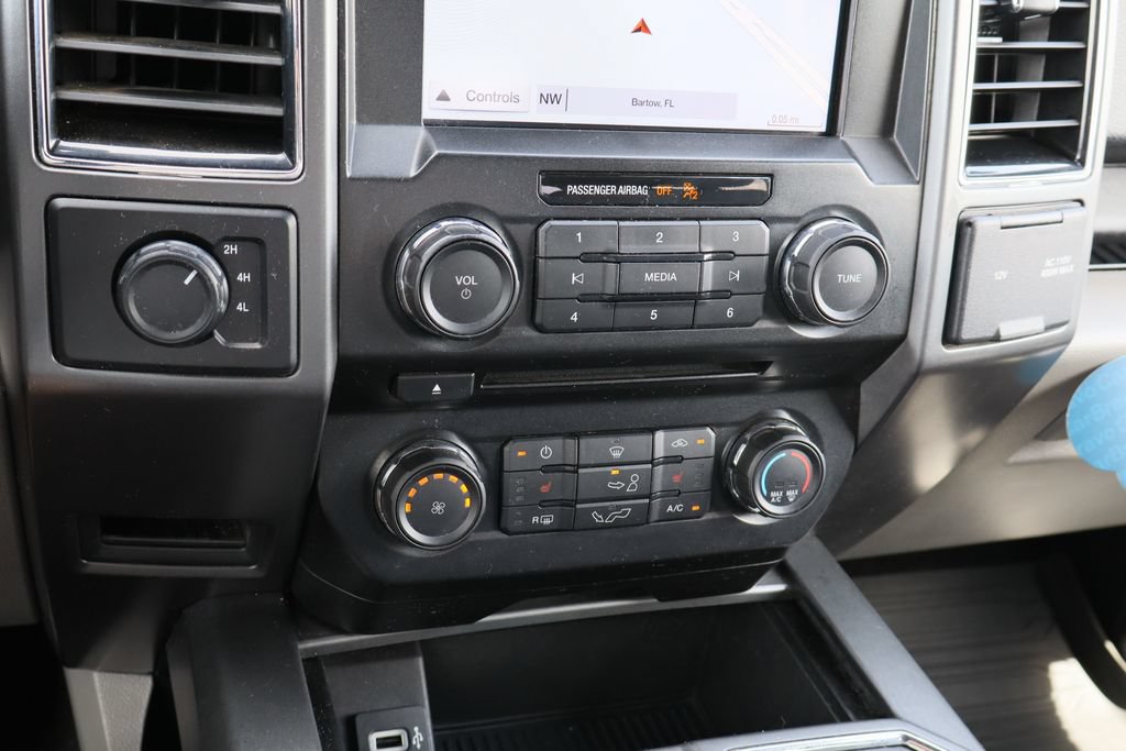 Used 2018 Ford F150 XLT w/ Equipment Group 302A Luxury AWD/4WD image 18
