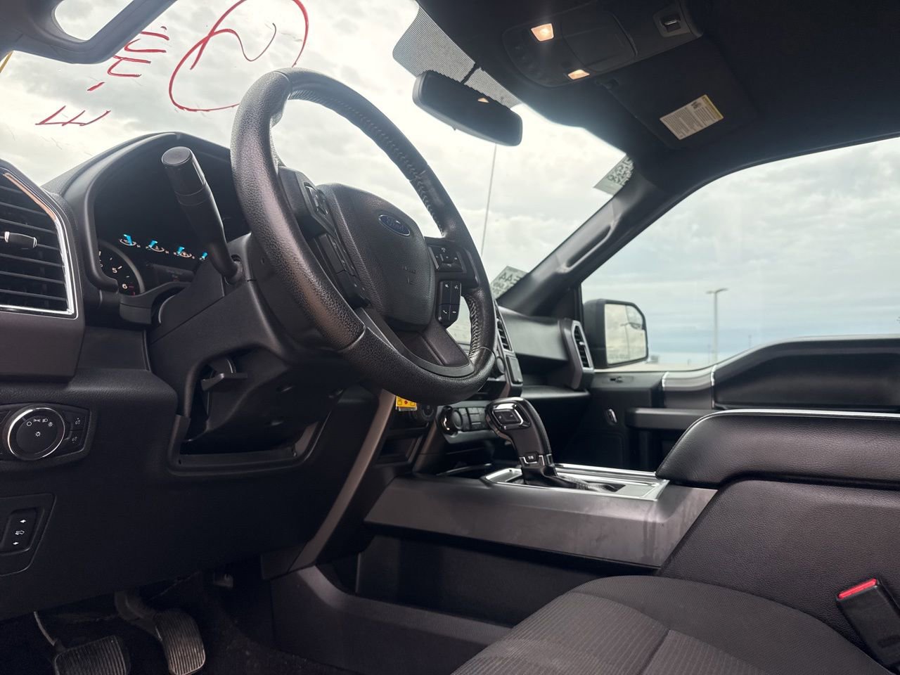 Used 2016 Ford F150 XLT w/ Equipment Group 302A Luxury AWD/4WD image 38