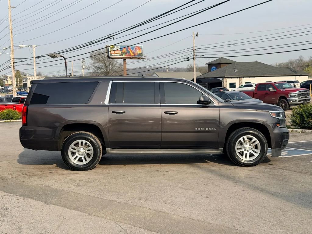 Used 2015 Chevrolet Suburban LT image 7