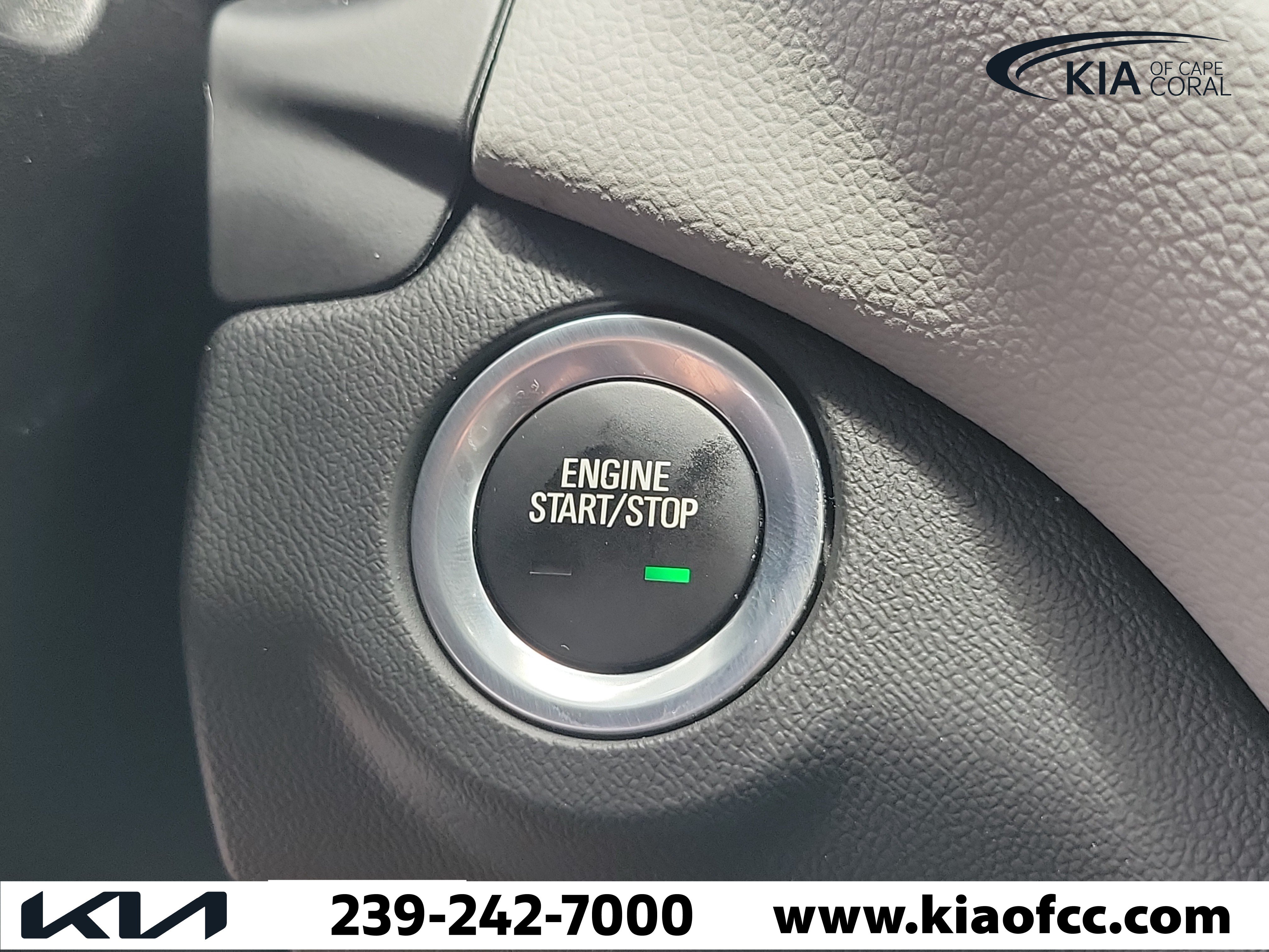 Used 2022 Chevrolet Equinox LS FWD image 30
