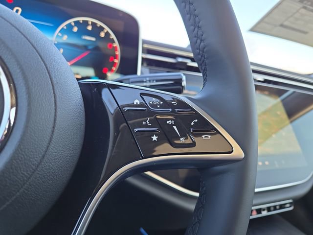 New 2026 Mercedes-Benz E 350 4MATIC Sedan image 16