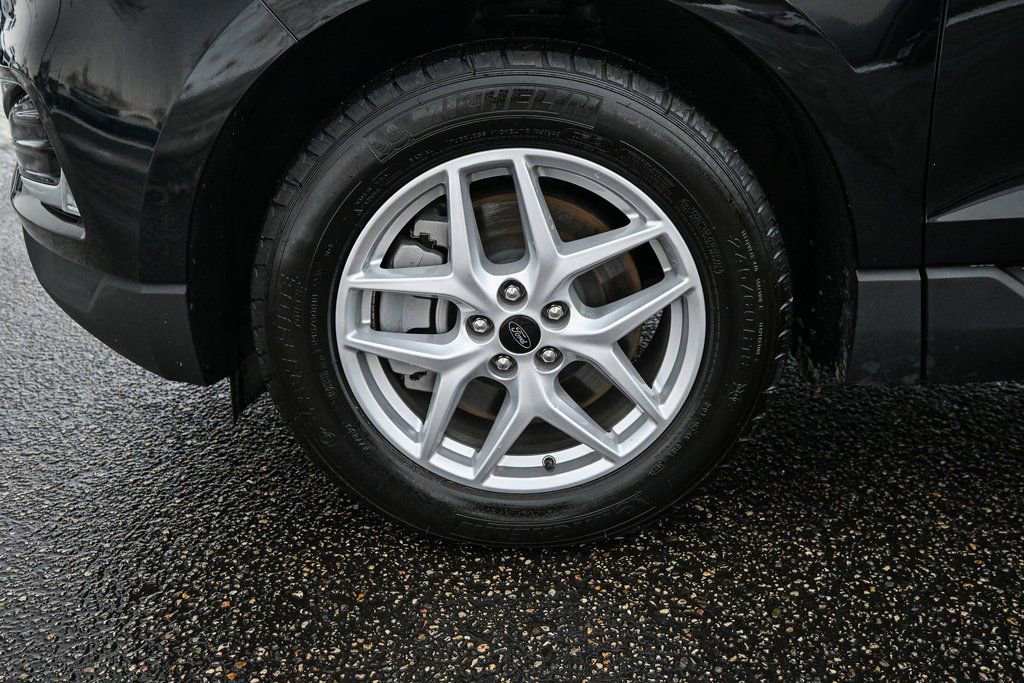 Certified 2024 Ford Edge SEL w/ Convenience Package image 12