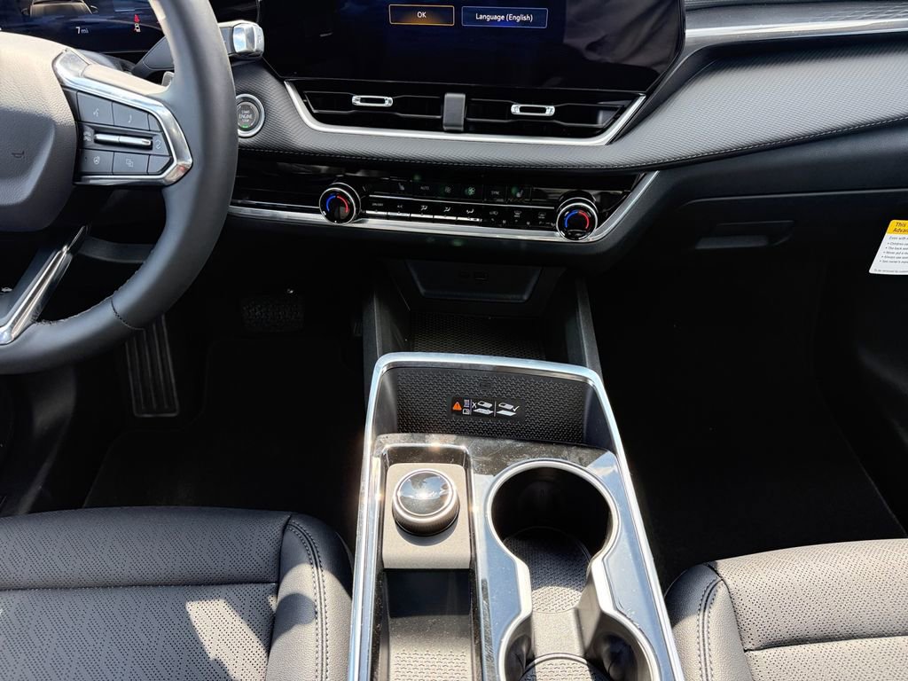 New 2026 Chevrolet Equinox LT w/ Convenience Package II AWD/4WD image 11