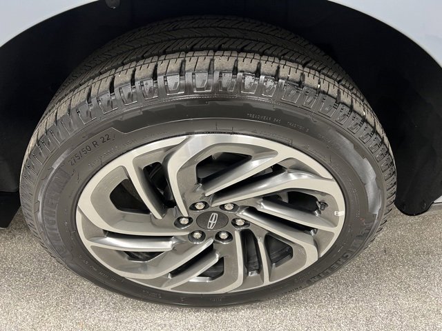 Used 2025 Lincoln Navigator L Reserve image 16