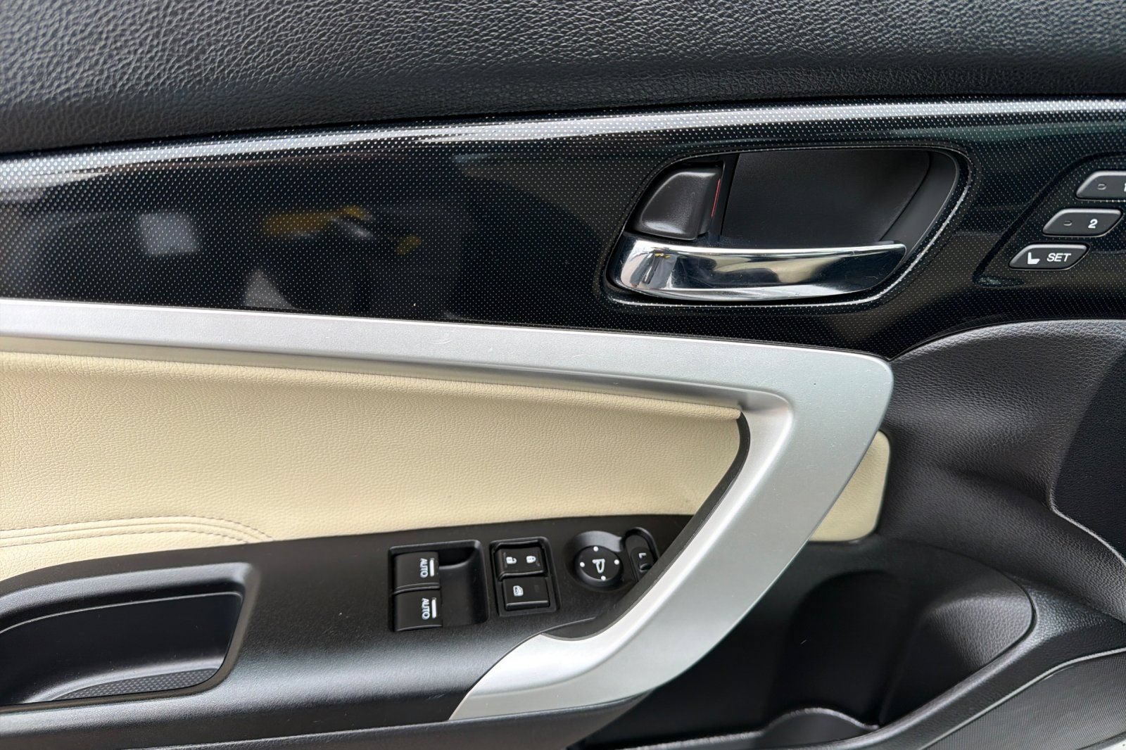Used 2013 Honda Accord EX-L image 10