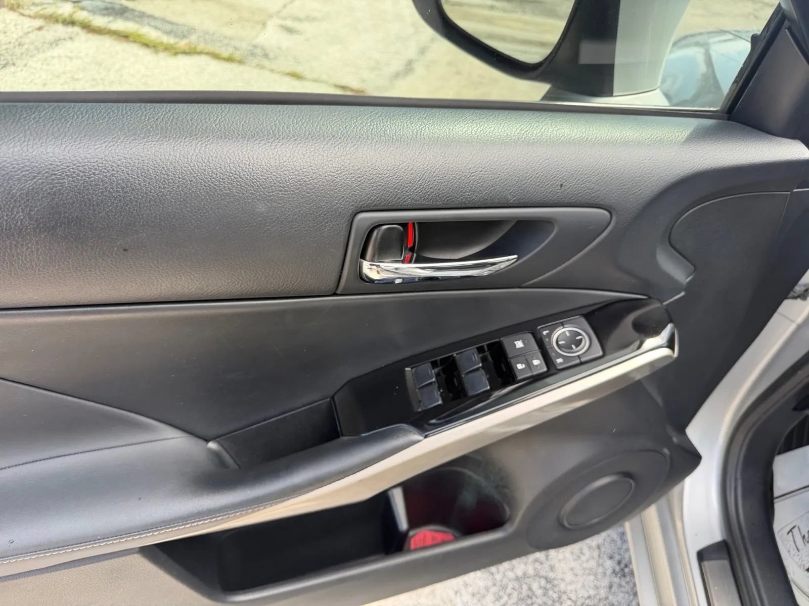 Used 2016 Lexus IS 200t RWD image 13