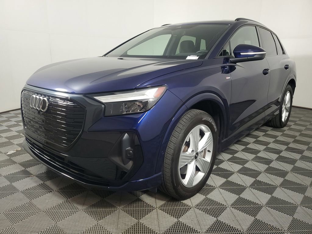 Used 2023 Audi Q4 e-tron Premium Plus w/ Premium Plus AWD/4WD image 3