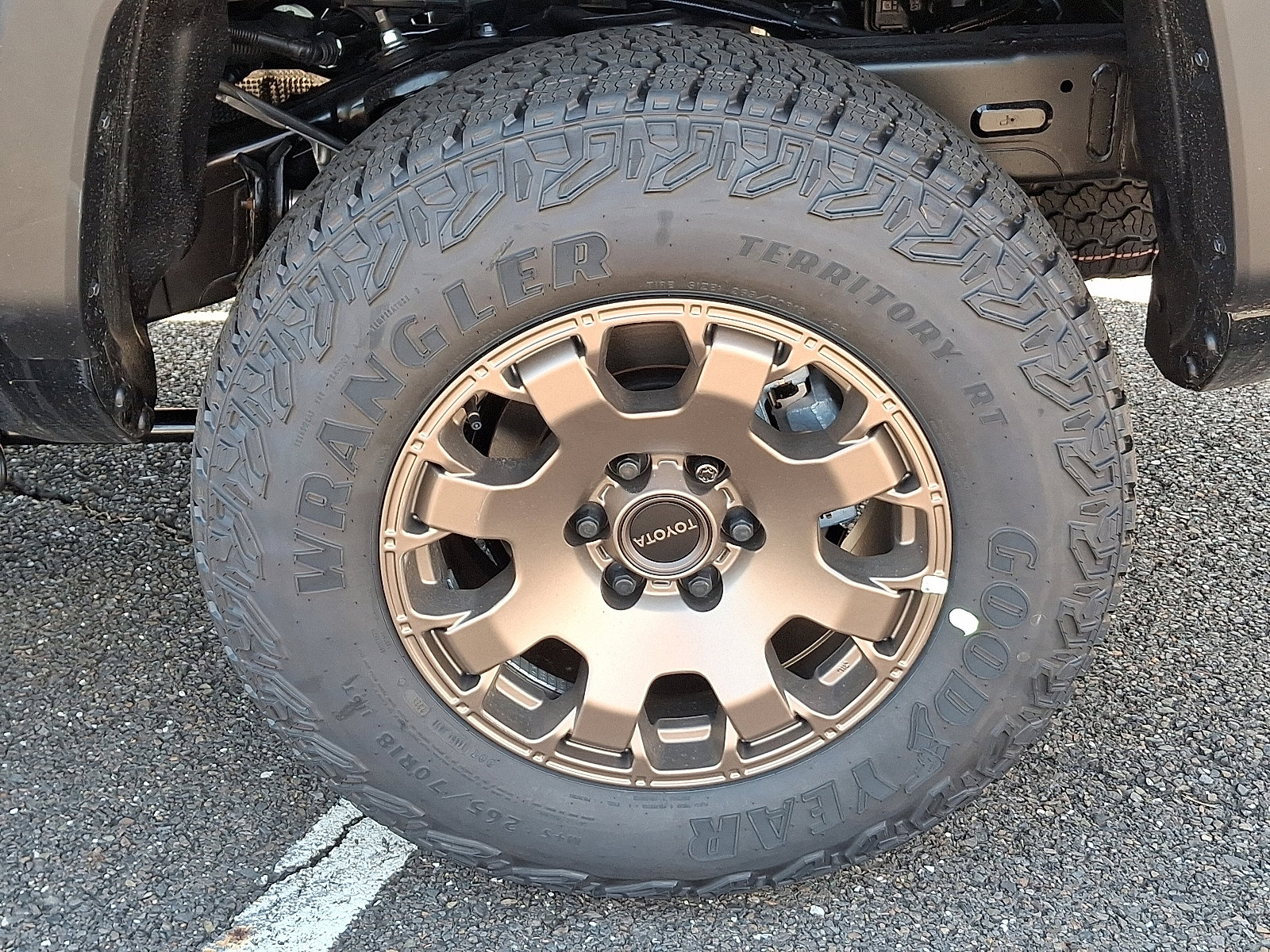 New 2025 Toyota Tacoma 4x4 Double Cab Hybrid image 7