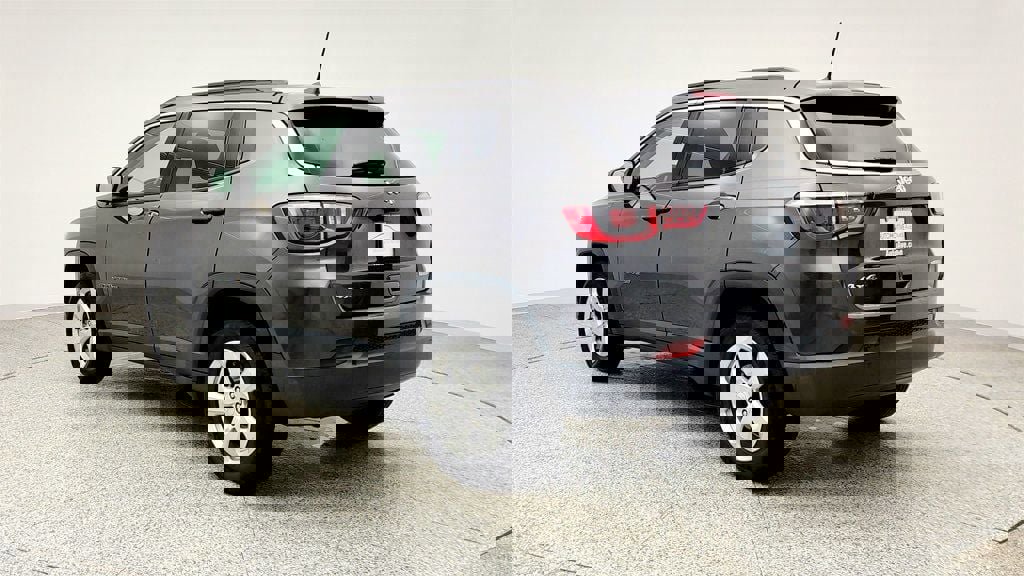 Used 2020 Jeep Compass Latitude image 7