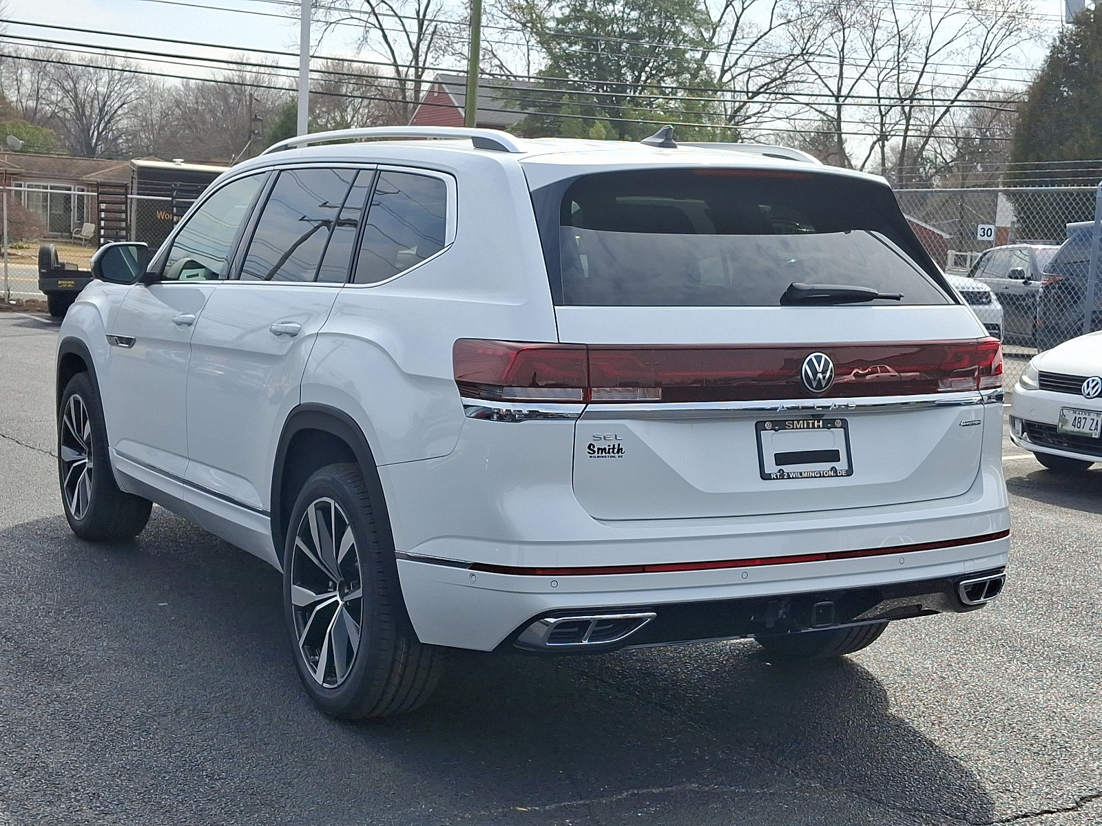 New 2025 Volkswagen Atlas SEL Premium R-Line image 3