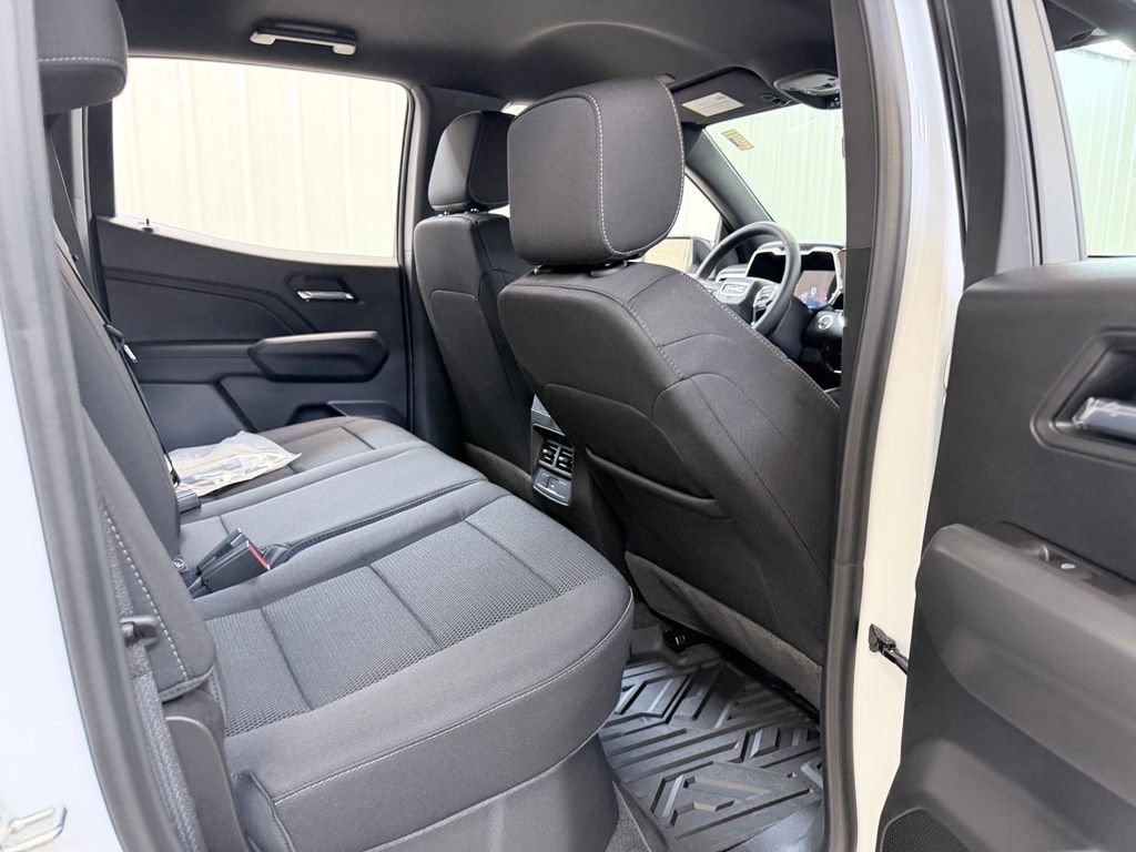 New 2026 GMC Canyon Elevation w/ Technology Package AWD/4WD image 30