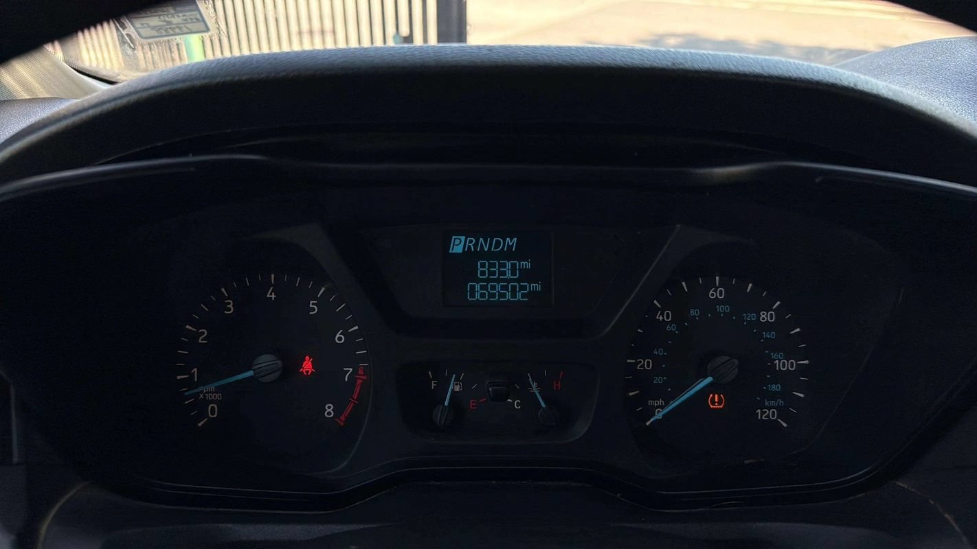Used 2018 Ford Transit 250 138 RWD image 8