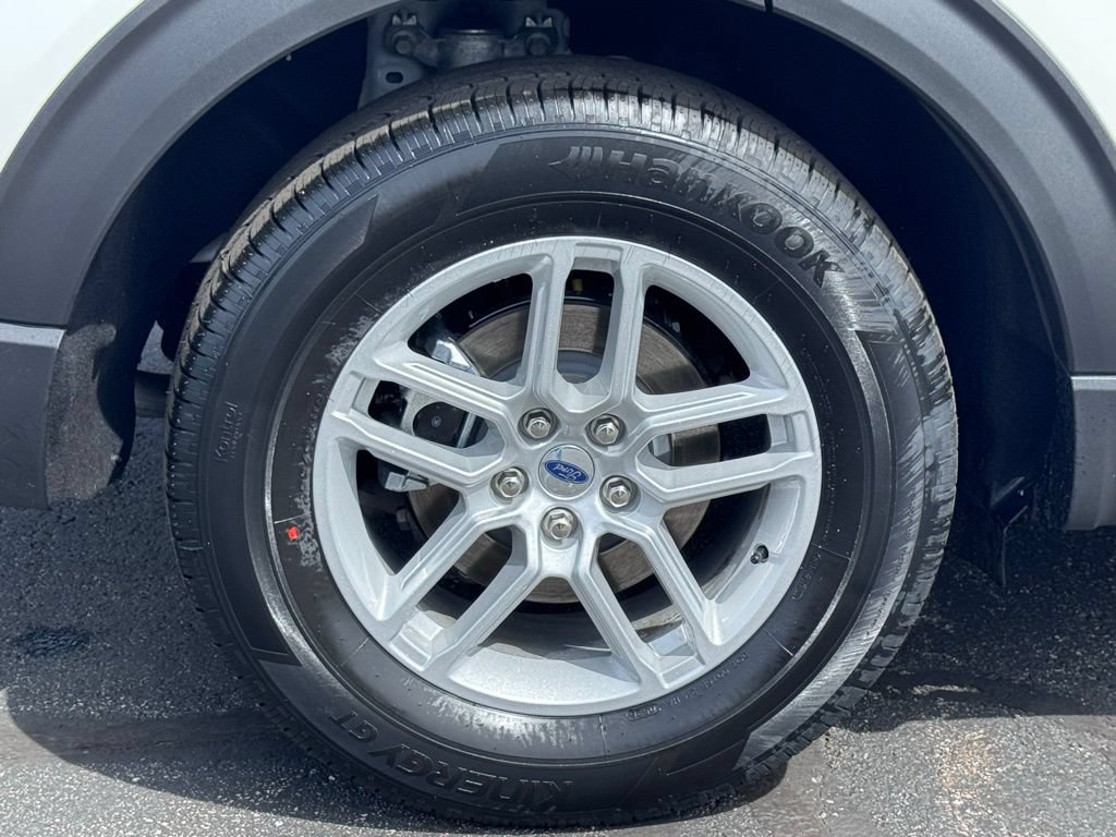 New 2026 Ford Explorer Active AWD/4WD image 45