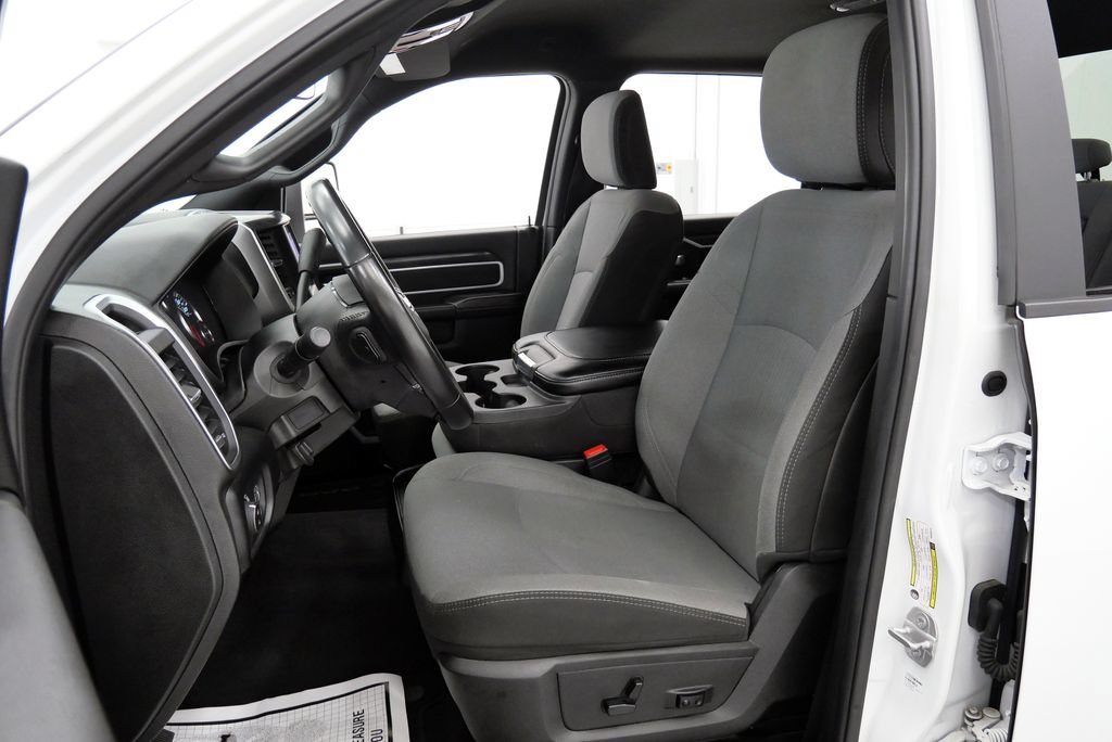 Used 2024 RAM 3500 Big Horn AWD/4WD image 11