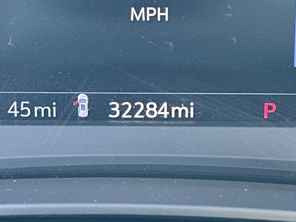 Certified 2022 Cadillac XT6 Premium Luxury w/ Technology Package image 28