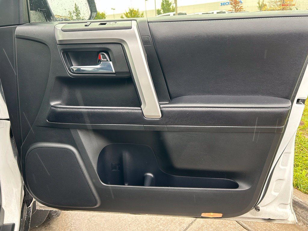 Used 2017 Toyota 4Runner SR5 Premium AWD/4WD image 30