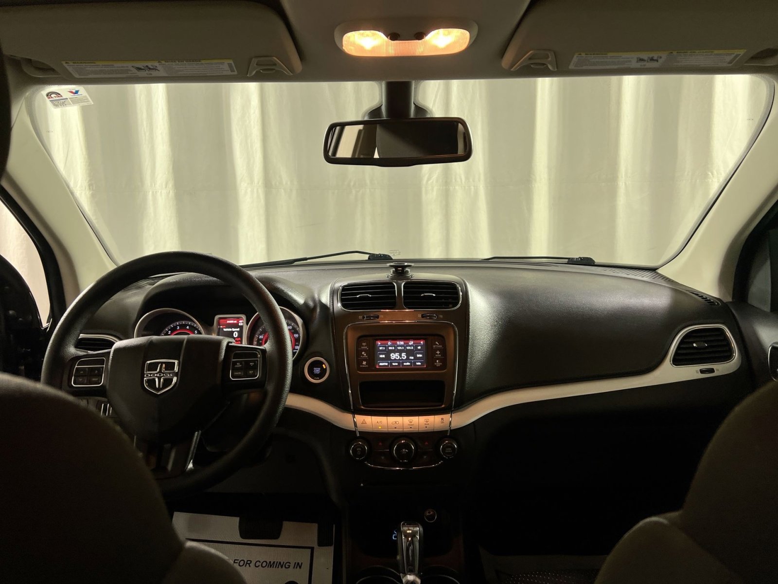 Used 2019 Dodge Journey SE w/ Blacktop Package image 15