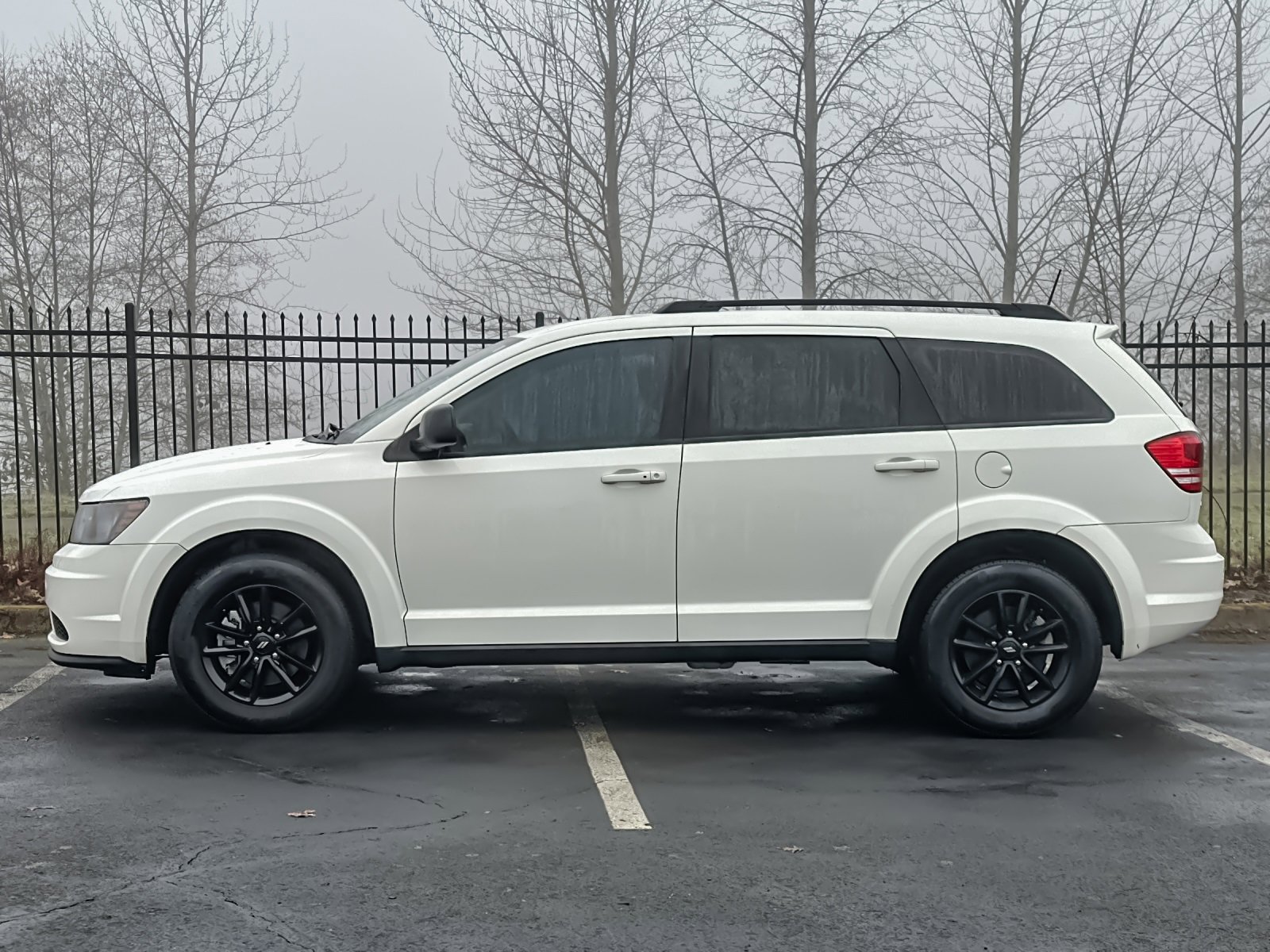 Used 2020 Dodge Journey SE w/ SE Popular Equipment Group image 7