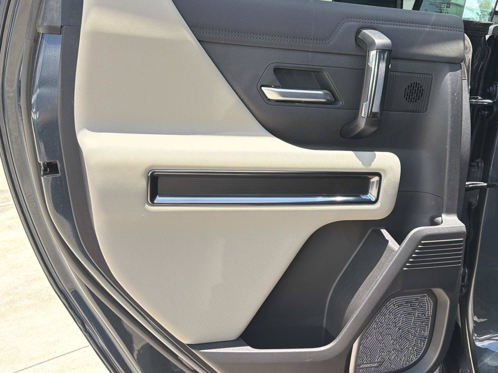 Used 2026 GMC Hummer EV SUV AWD/4WD image 12