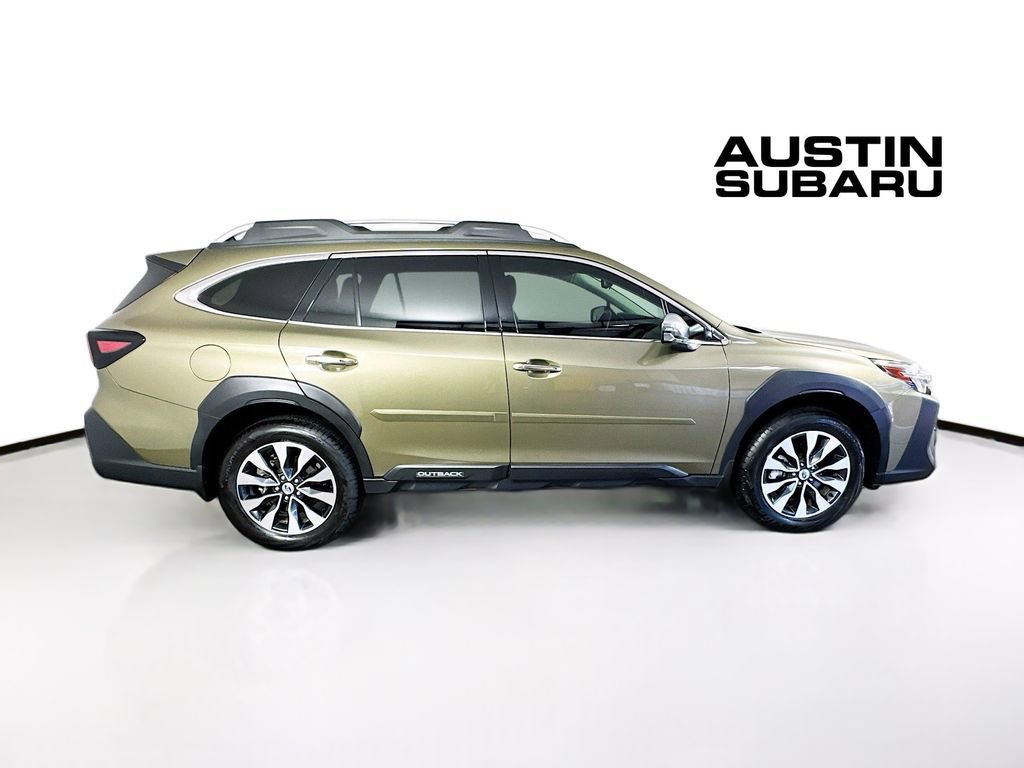 Used 2023 Subaru Outback Touring XT AWD/4WD image 8