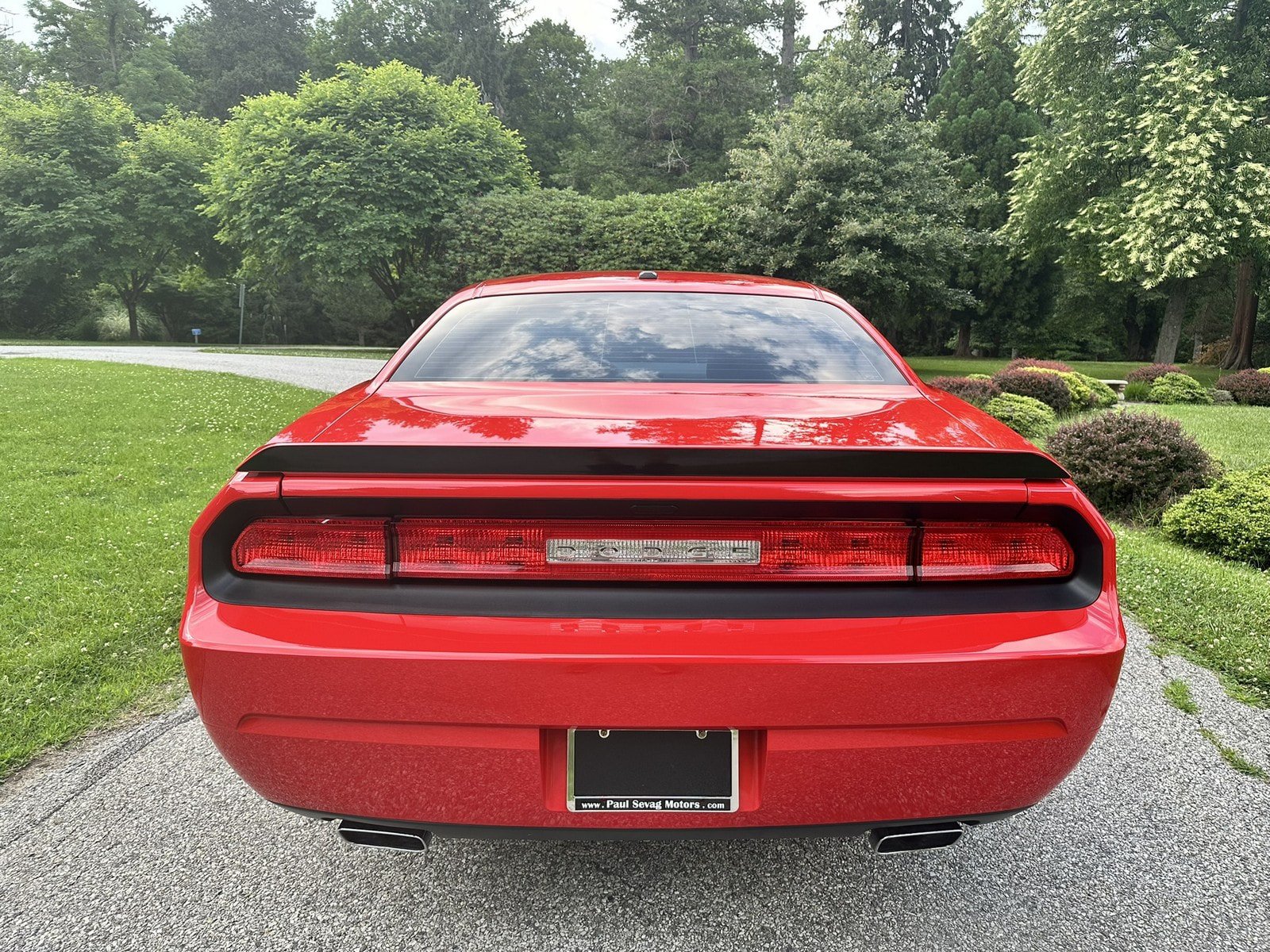 Used 2014 Dodge Challenger R/T w/ Electronics Convenience Group RWD image 9