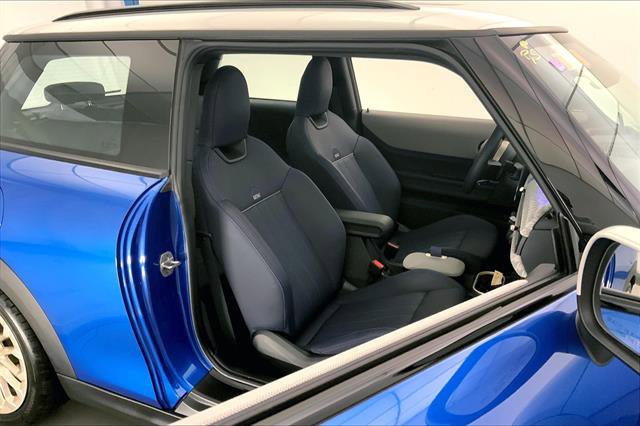 Certified 2025 MINI Cooper S image 6