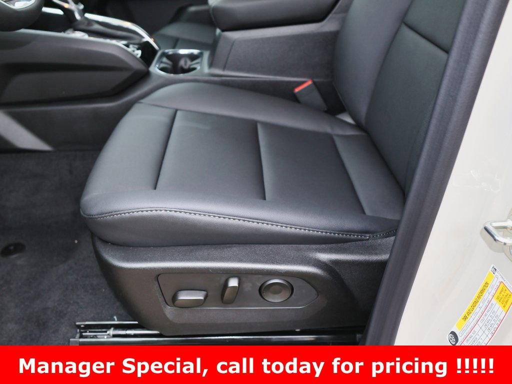 New 2026 GMC Canyon Elevation w/ Convenience Package image 7