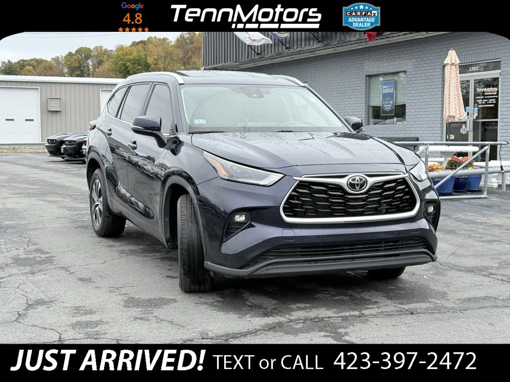 Used 2023 Toyota Highlander XLE image 3