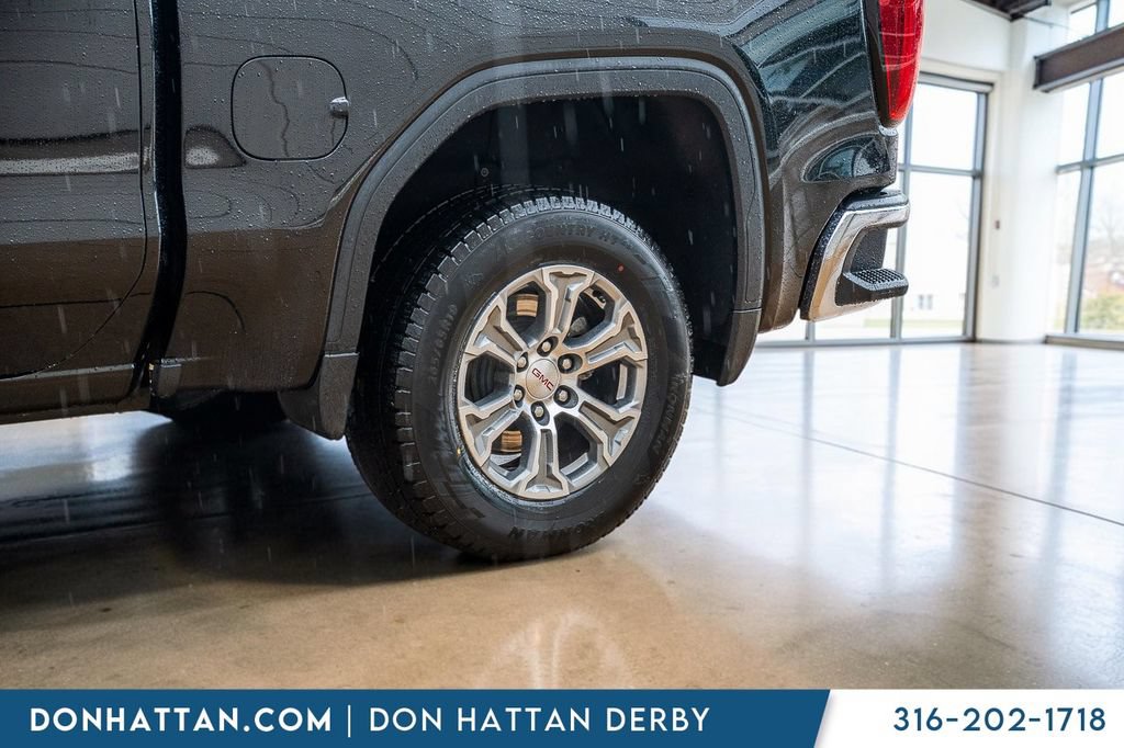 Used 2025 GMC Sierra 1500 SLT AWD/4WD image 33
