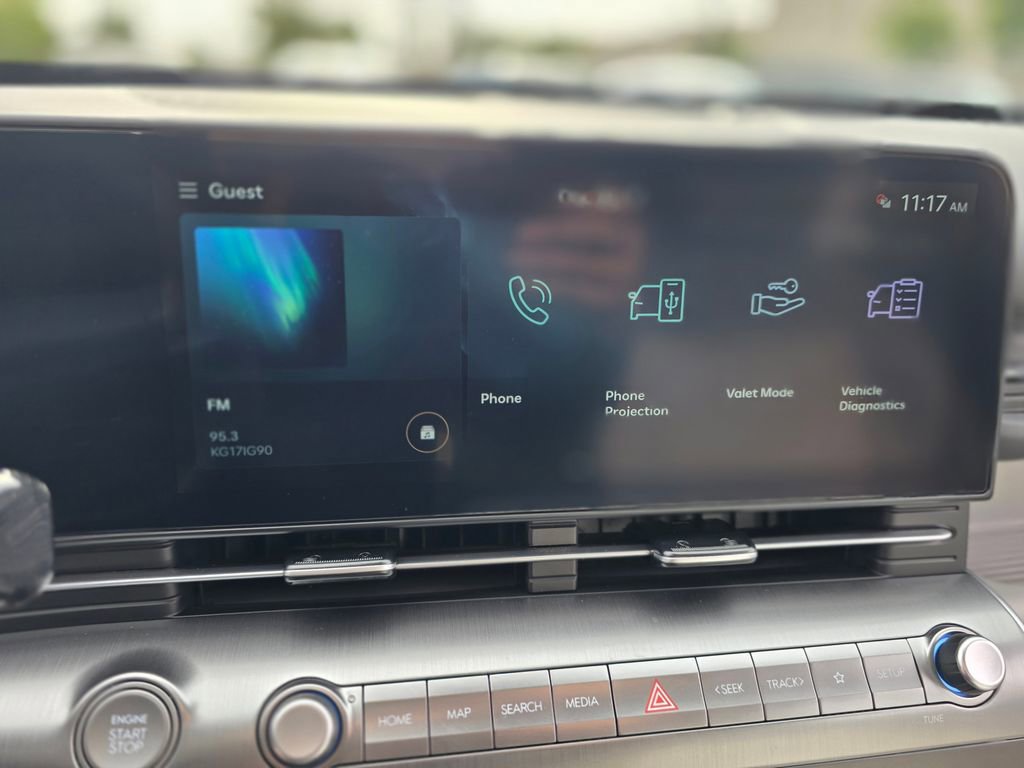 Used 2025 Hyundai Kona SE image 28