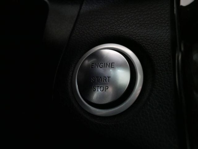 Used 2018 Mercedes-Benz GLC 300 4MATIC image 26