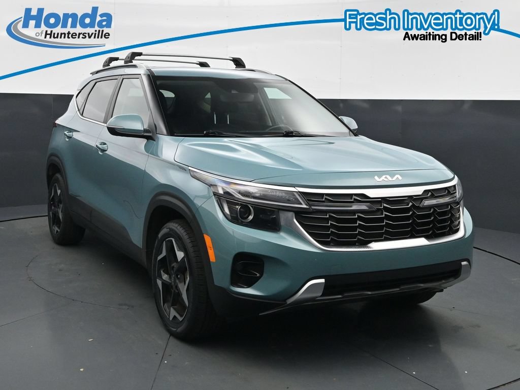 Used 2025 Kia Seltos EX