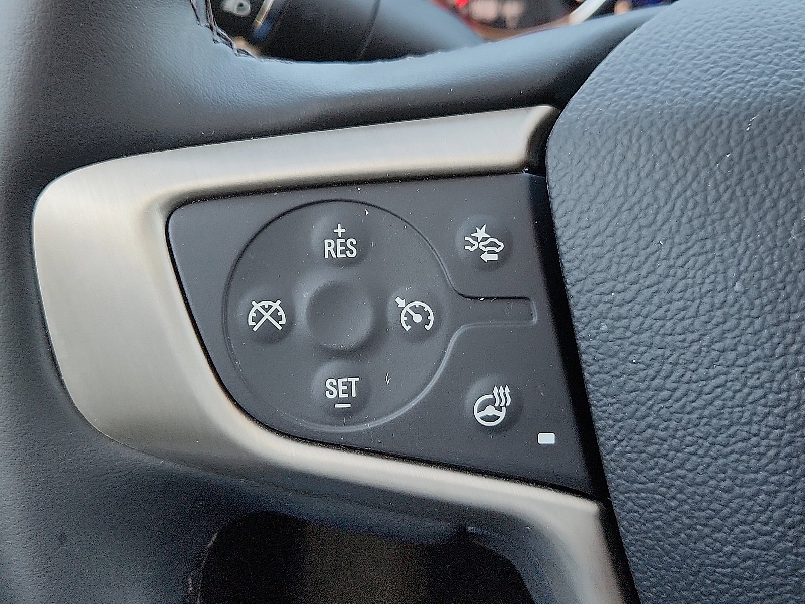 Used 2023 GMC Acadia Denali w/ Black Diamond Edition image 15